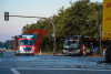 Lkw und Linien Bus krachen an Ampelkreuzung zusammen - 52-jähriger Busfahrer stirbt noch am Unfallort - ein Fahrgast und der Lkw Fahrer kommen verletzt ins Krankenhaus : 