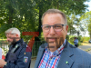 Deich nach starken Regenfällen auf einer Länge von rund 300 Metern abgerutscht und droht zu brechen - Massive Auswirkungen des Unwetters in der letzten Nacht - Bürger meldete den instabilen Deich der Polizei - Polizei, Feuerwehr und Emschernenossenschaft im Einsatz und führen stabilisierende Maßnahmen durch - Suche nach der Ursache läuft an - Steine und Geröll sollen die Abbruchkante schützen: Bürgermeisterin Michaela Eislöffel: 