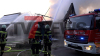 Keine Verletzten Tiere oder Menschen - Großeinsatz der Feuerwehr - Löschwasserversorgung gestaltet sich schwierig - Mehr als 10.000 Liter Wasser: Werkfeuerwehr FMO mit Flugfeldlöschfahrzeug im Einsatz - Effektive Brandbekämpfung: Hotspots mit Drohne und Wärmebildkamera lokalisiert - Brandursache noch unklar: Ermittlungen laufen: 