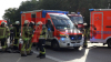 Auto, Kleintransporter und Wohnmobil kollidieren auf der A1 - Feuerwehr kann Entstehungsbrand an der Böschung schnell löschen - Glücklicherweise keiner eingeklemmt
Unfallhergang nicht bekannt - Feuerwehr braucht einige Zeit, um Unfallstelle zu sichten, die sich auf mehrere hundert Meter erstreckt - Rettungshubschrauber vor Ort: 