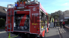 Mehrere Trupps unter Atemschutz im Einsatz - Berufs- und Freiwillige Feuerwehr im Einsatz - Große Rauchsäule über dem Bereich - Keine Mitteilungen über verletzte Personen - Brand drohte auf weitere Gartenhäuser überzugreifen - Polizei ermittelt zur Brandursache: Wir haben das in Vollbrand stehende Gartenhaus on tape