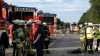 Auto, Kleintransporter und Wohnmobil kollidieren auf der A1 - Feuerwehr kann Entstehungsbrand an der Böschung schnell löschen - Glücklicherweise keiner eingeklemmt
Unfallhergang nicht bekannt - Feuerwehr braucht einige Zeit, um Unfallstelle zu sichten, die sich auf mehrere hundert Meter erstreckt - Rettungshubschrauber vor Ort: 