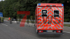 Auto, Kleintransporter und Wohnmobil kollidieren auf der A1 - Feuerwehr kann Entstehungsbrand an der Böschung schnell löschen - Glücklicherweise keiner eingeklemmt
Unfallhergang nicht bekannt - Feuerwehr braucht einige Zeit, um Unfallstelle zu sichten, die sich auf mehrere hundert Meter erstreckt - Rettungshubschrauber vor Ort: 