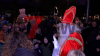 Mit dem Boot über die Vechte und dann mit der Kutsche zum Marktplatz - strahlende Kinderaugen und auch die Eltern freuen sich - Nikolaus verteilt Geschenke : 