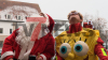 Der Nikolaus kommt mit Drehleiter und die Superhelden vom Dach - die Höhenretter der Berufsfeuer zaubern den kranken Kindern ein lächeln ins Gesicht - Nikolaus verschenkt süsses - Auch die Krankenschwestern bekommen Geschenke - Rundum eine gelungene Aktion: Wir haben die Bilder und O-Töne!
