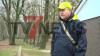 Feuerwehr errichtet einen Damm um die Straßen zu schützen - Teil der Bundesstraße B402 weggebrochen - Zeltplätze und weitere Objekte sind vom Wasser eingenommen - O-Ton Platzwart Haselünne: 