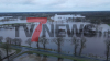 Feuerwehr errichtet einen Damm um die Straßen zu schützen - Teil der Bundesstraße B402 weggebrochen - Zeltplätze und weitere Objekte sind vom Wasser eingenommen - O-Ton Platzwart Haselünne: 
