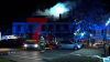 Flammen schlagen aus dem Dach eines Gasthofes - 50 Partygäste müssen aus Nebengebäude evakuiert werden und stehen unter Schock - Glücklicherweise waren keine Hotelgäste im Hotel - in Bramsche brennt ein Altkleidercontainer, Feuerwehr öffnet diesen, um ihn zu löschen, plötzlich explodiert eine Spraydose - Feuerwehrmann wird mit Brandverletzungen ins Krankenhaus gebracht
: Wir haben einen O-Ton von einem Partygast.