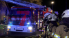 Glück im Unglück: keine Verletzten - Feuer greift auf Wohnhaus über - weitere Ausbreitung durch Feuerwehr verhindert: 