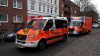 Zahlreiche Polizeikräfte im Einsatz - zwei Tote Personen auf offener Straße nach Messerstecherei  - Polizei kontrolliert Personen - Hubschrauber der Polizei im Einsatz - der oder die Täter flüchtig! Fahndung läuft auf Hochtouren : Pixelhinweis: Bild des mutmaßlichen Täters pixeln!