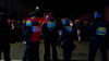 Großeinsatz der Polizei - Veranstaltung wird aufgelöst - friedlicher Verlauf nach kurzer Auseinandersetzung : Pixelhinweis: Person mit dem roten Kasten gekennzeichnet muss gepixelt werden!