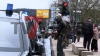 Großeinsatz für Polizei und Rettungskräfte - es soll mindestens vier Verletzte geben - Tatmotiv bislang unklar - " (...) er hat einen Schulkameraden gesagt, er solle zuhause bleiben heute (...) " - " (...) dann kam hinterher die Durchsage, dass wir uns verbarrikadieren sollen (...) " - " (...) also ich hab schon geweint, weil ich hatte richtig Panik (...) ": 